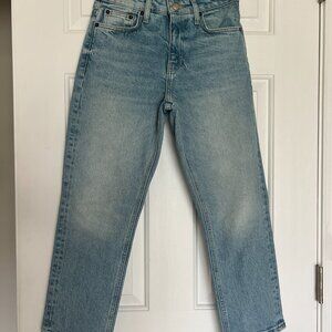 TOPSHOP Straight Leg Cropped Lightwash Jeans - 25 waist